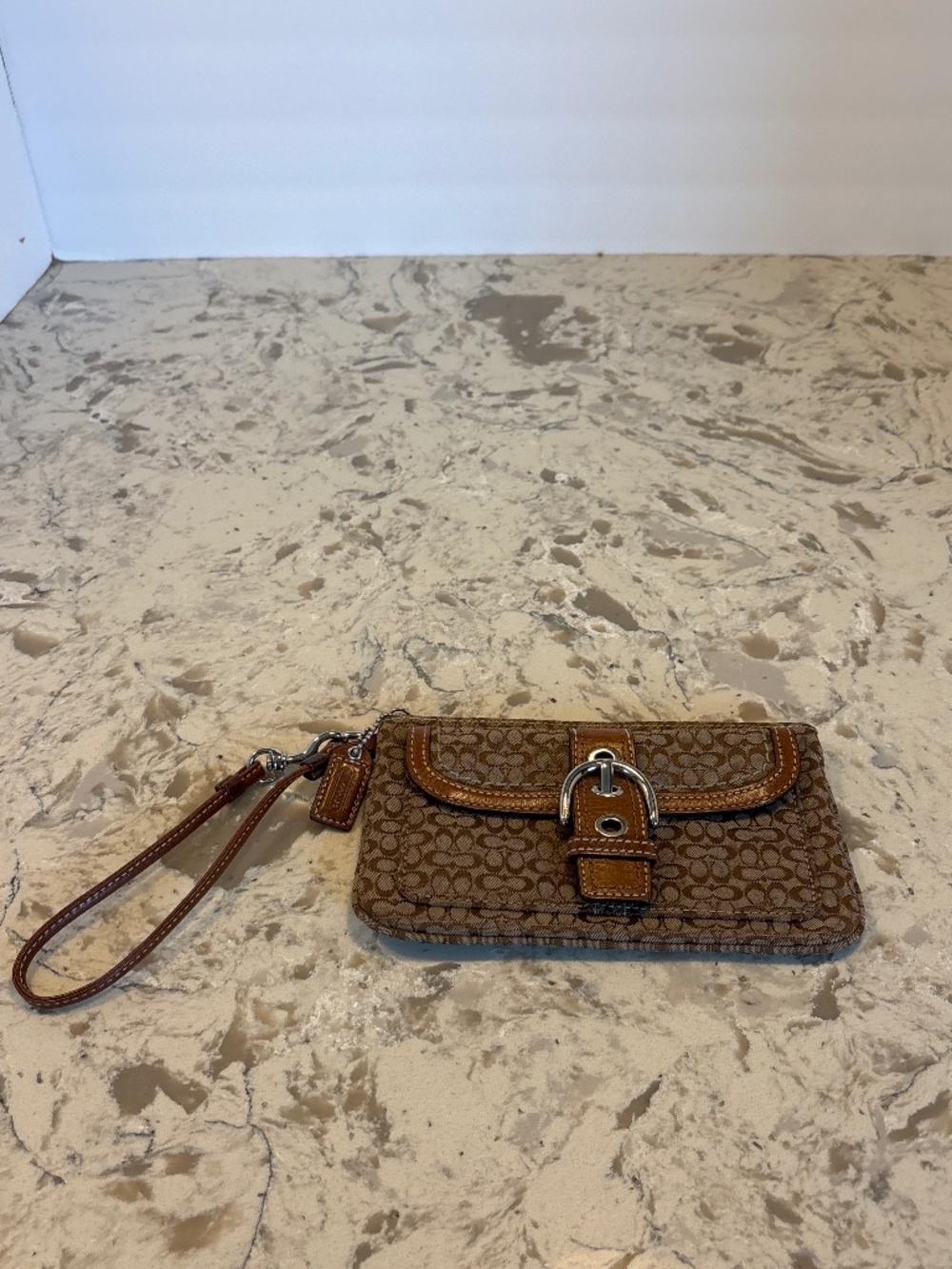 Vintage Y2K Coach Soho Signature C Buckle Wristlet